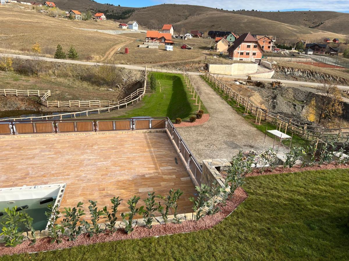 Wooden Valley Zlatibor Resort Exterior photo